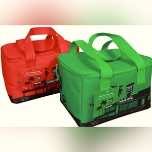 🎄Trader Joe’s limited edition mini cooler bags